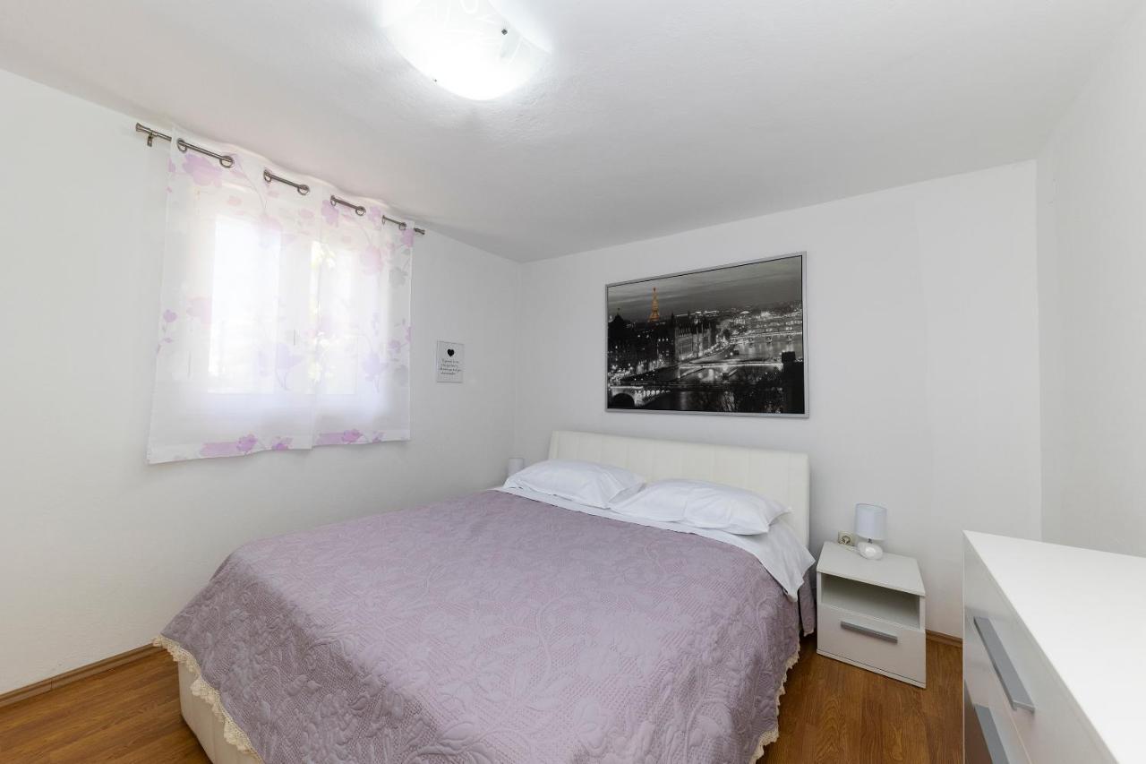 Happy Home Apartment Ζαντάρ Εξωτερικό φωτογραφία